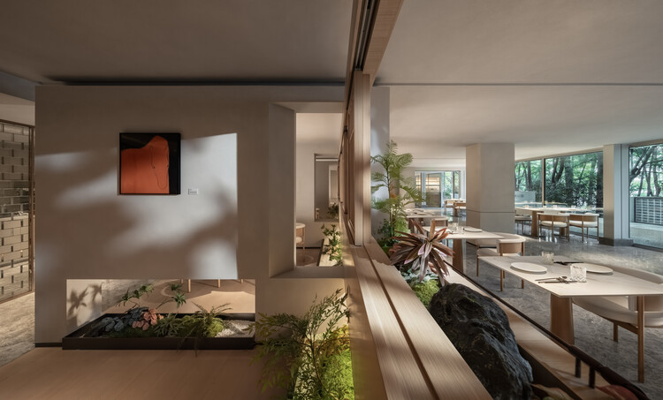 Jinshang OCC Restaurant at the Nanjing Drum Tower / BUZZ/ Büro Ziyu Zhuang - Interior Photography, Wood, Chair