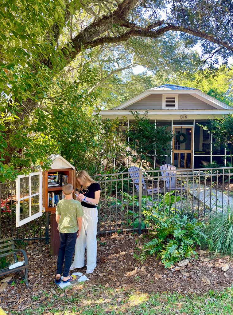 Kids Outside Cute Home With Little Free Library In Ocean Springs Mississippi