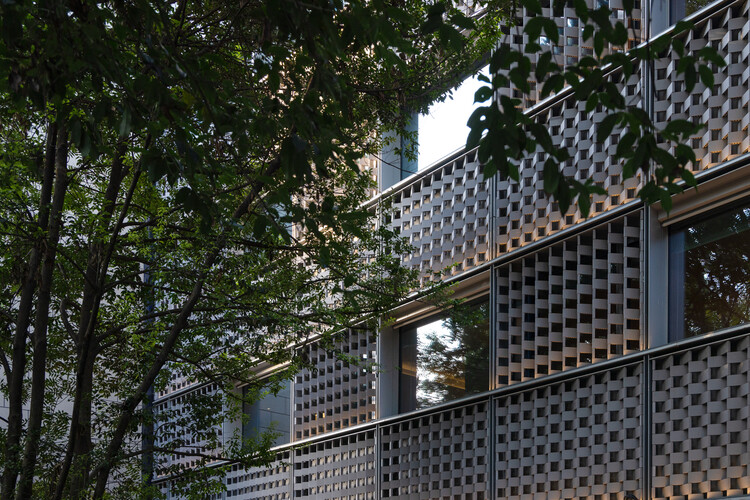 Jinshang OCC Restaurant at the Nanjing Drum Tower / BUZZ/ Büro Ziyu Zhuang - Exterior Photography