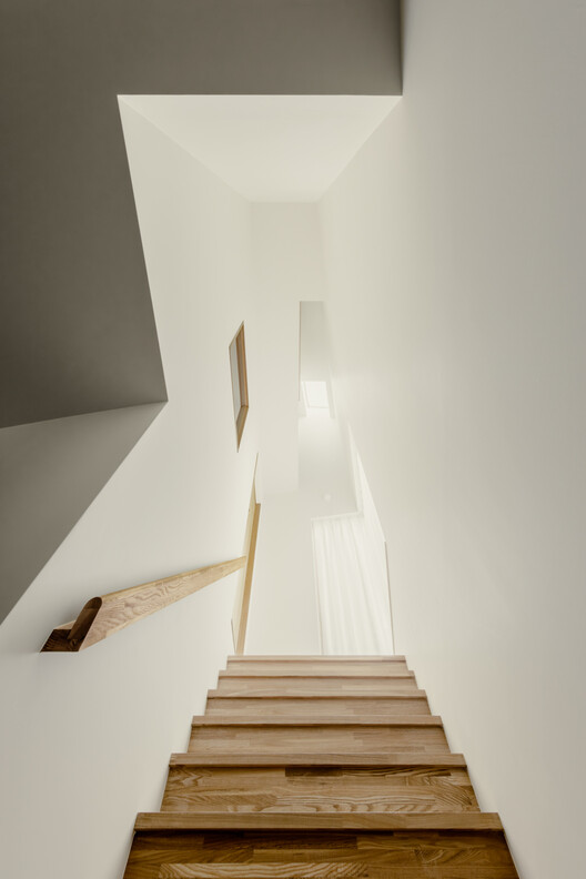 Twist House / HAGISO - Image 11 of 24