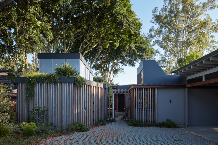 River Hearth House / Arcke - More Images