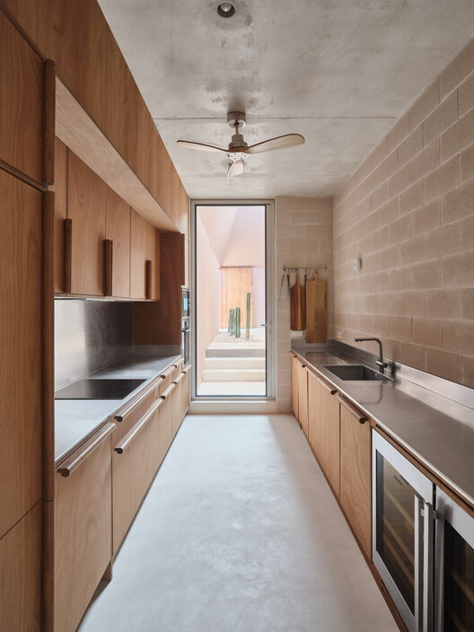 Zenith House / NOMO STUDIO - Interior Photography, Kitchen, Wood, Countertop, Concrete, Sink