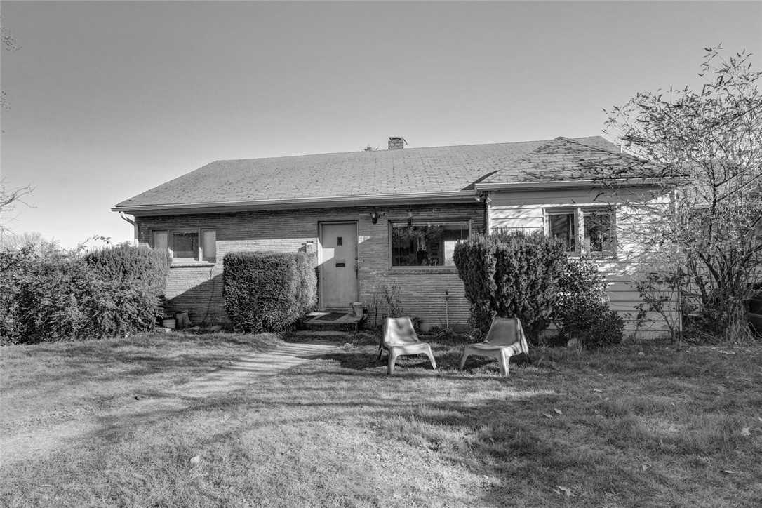 Before - a 1950 home before renovation.