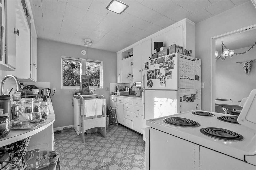 Before - a 1950 kitchen before renovation.