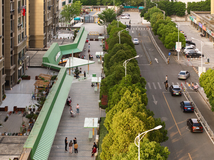 BREEZZE Market / Dispacement Architectural Design - More Images