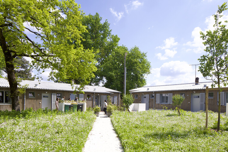 Beutre Housing Estates Rehabilitation / Christophe Hutin architecture - More Images