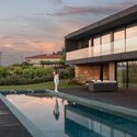 Hillside House / Ricardo Azevedo Arquitecto - Exterior Photography, Garden, Courtyard