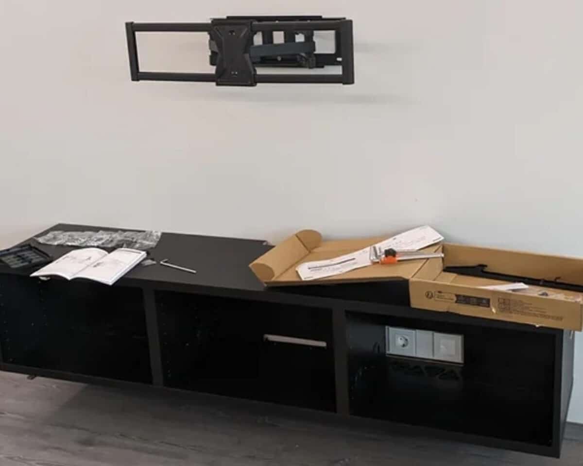 BESTA TV unit wall mounted