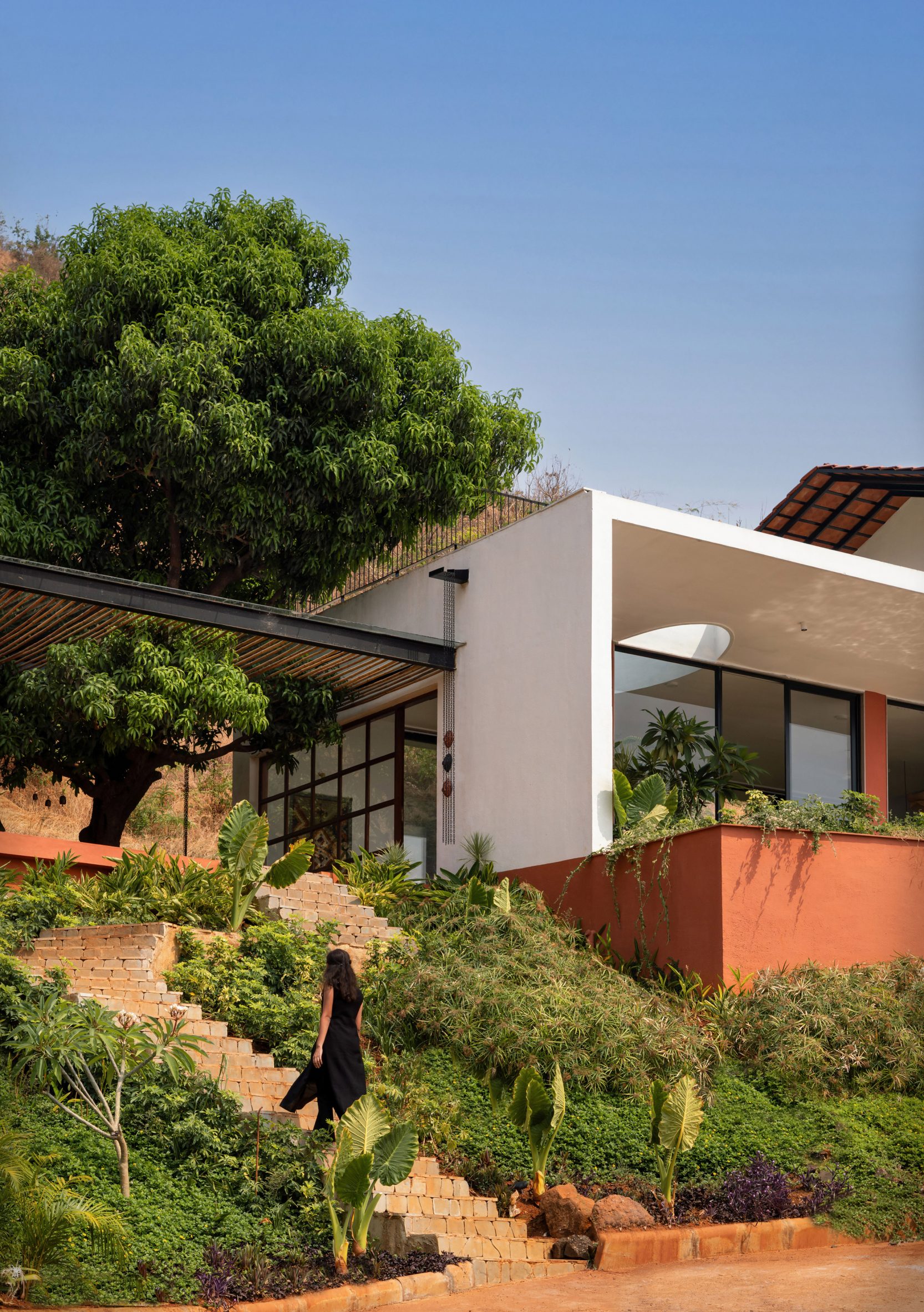 Villa Prakriti in India by UnTag