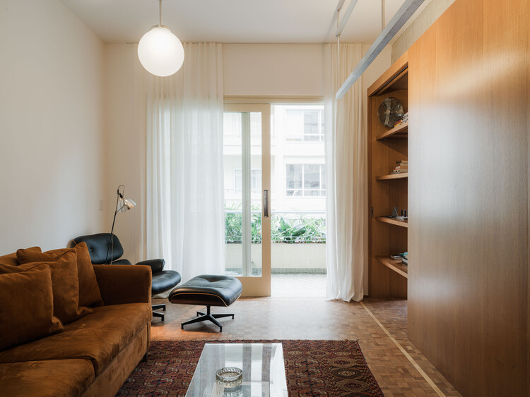 Cinderela Building Apartment / QWE Studio - More Images