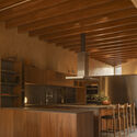 © Cesár Belio Jacona House / TAAB - Interior Photography, Kitchen, Wood, Beam, Countertop