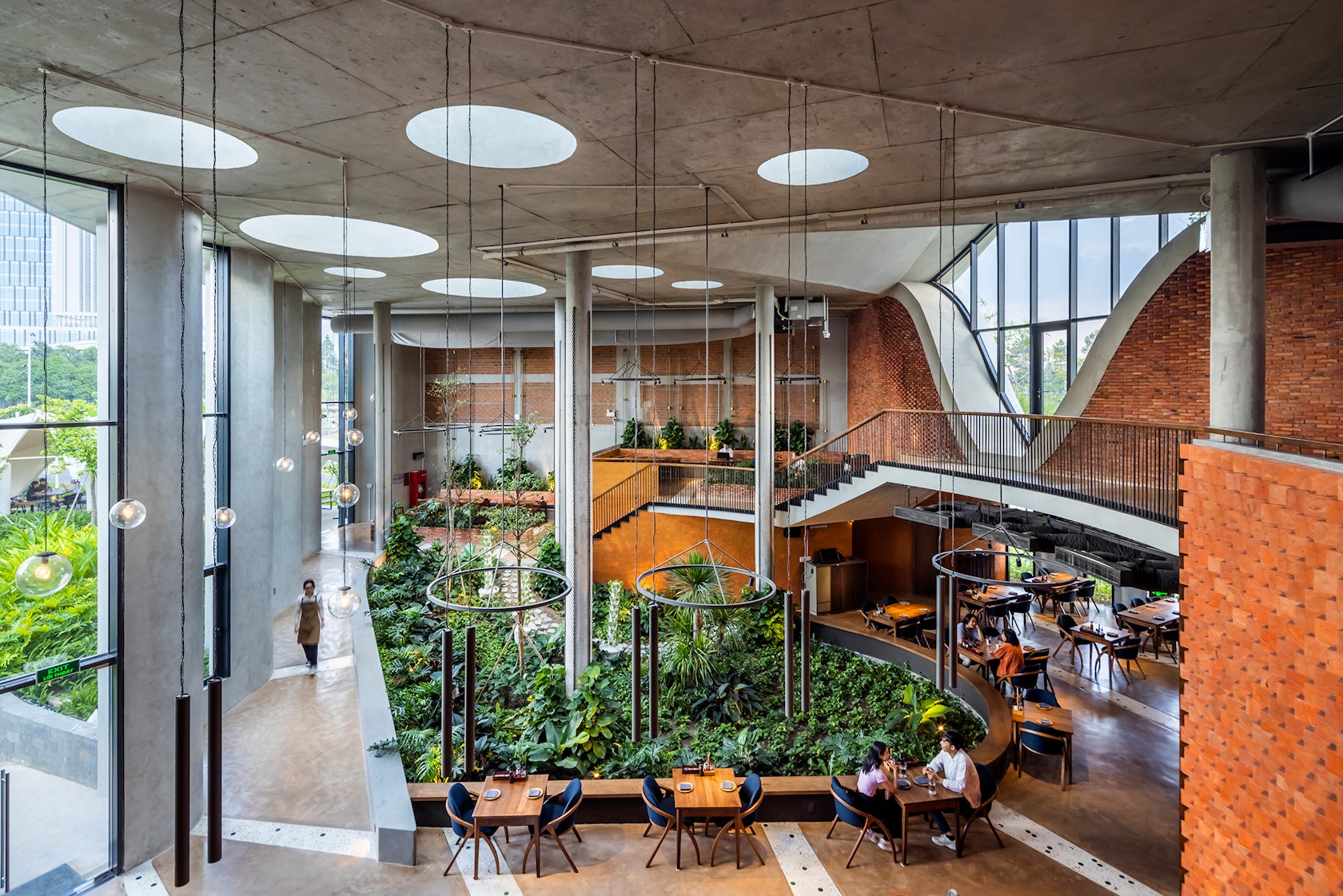 © Takashi Niwa Architects