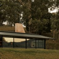 Howqua River Lodge by RobMills Architecture and Interiors