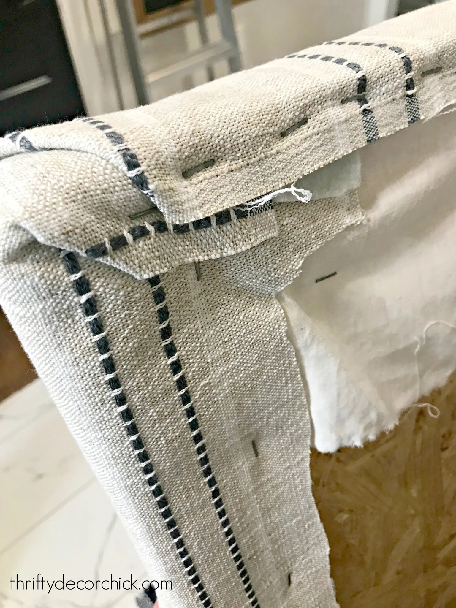 How to DIY no sew bench cushion
